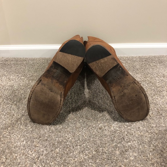 Frye 76442 Melissa Trapunto Riding Boots - Picture 4 of 10